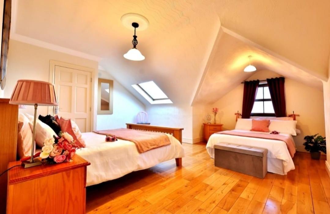 The Cliffs Of Moher Holiday House 杜林 外观 照片